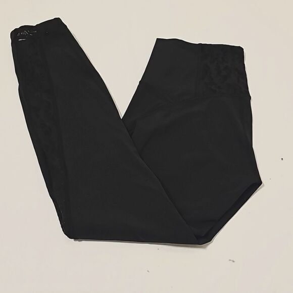 Lululemon Wunder Under - Velvet / lace high waist leggings 6 - Picture 1 of 11
